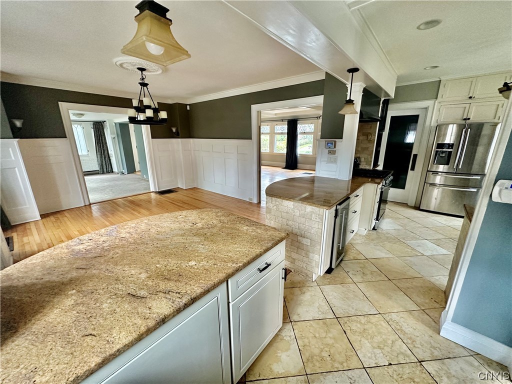 202 Sedgwick Drive Syracuse, NY 13203 - Photo 14 of 39