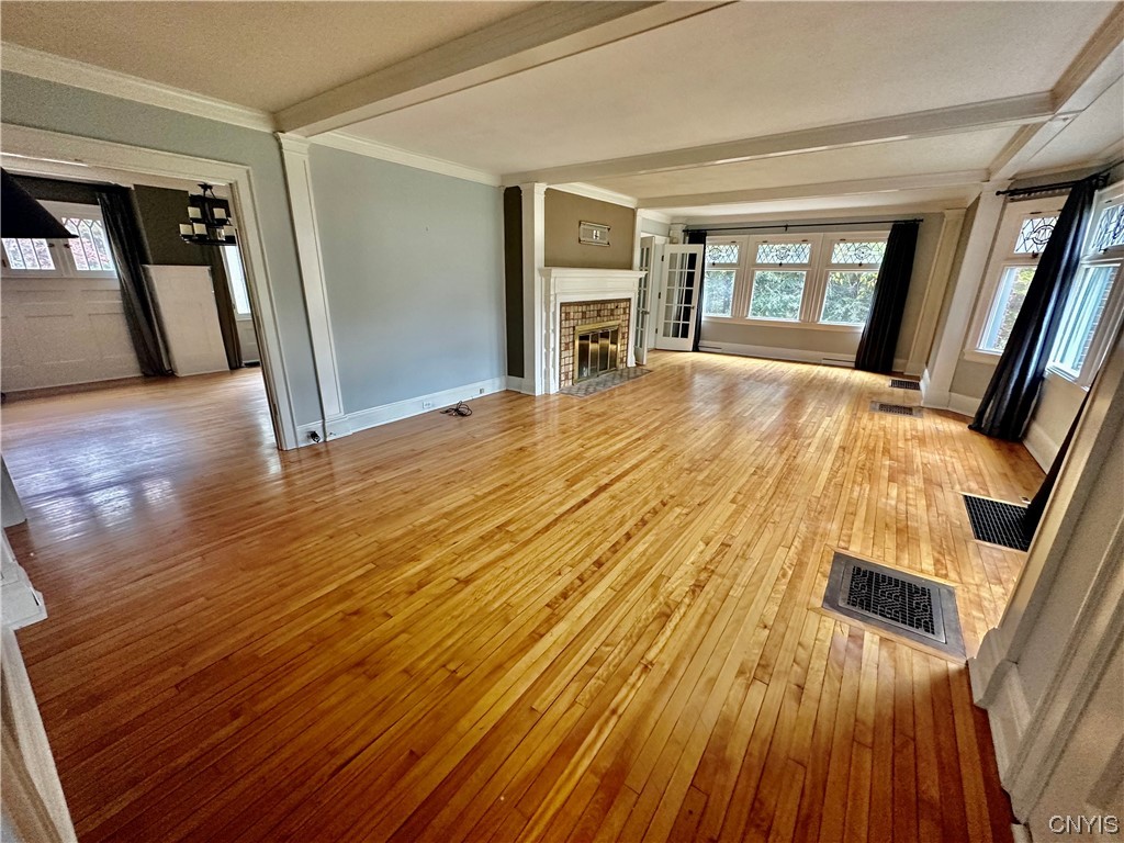 202 Sedgwick Drive Syracuse, NY 13203 - Photo 18 of 39