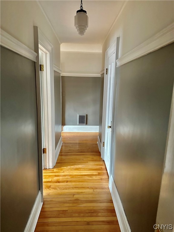 202 Sedgwick Drive Syracuse, NY 13203 - Photo 27 of 39