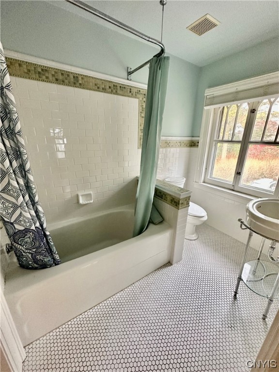 202 Sedgwick Drive Syracuse, NY 13203 - Photo 28 of 39