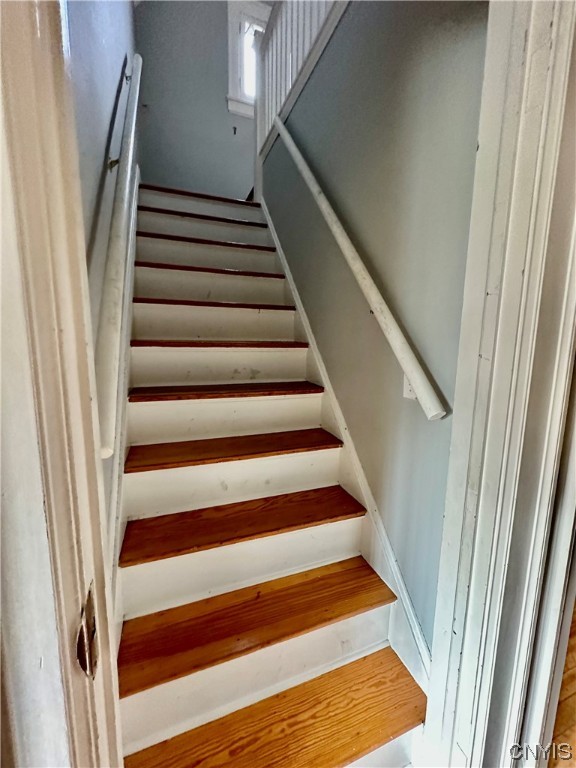 202 Sedgwick Drive Syracuse, NY 13203 - Photo 30 of 39