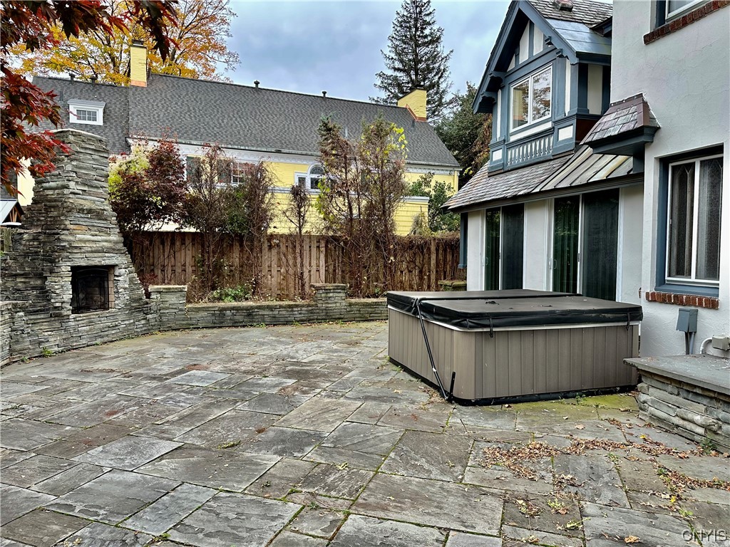 202 Sedgwick Drive Syracuse, NY 13203 - Photo 38 of 39