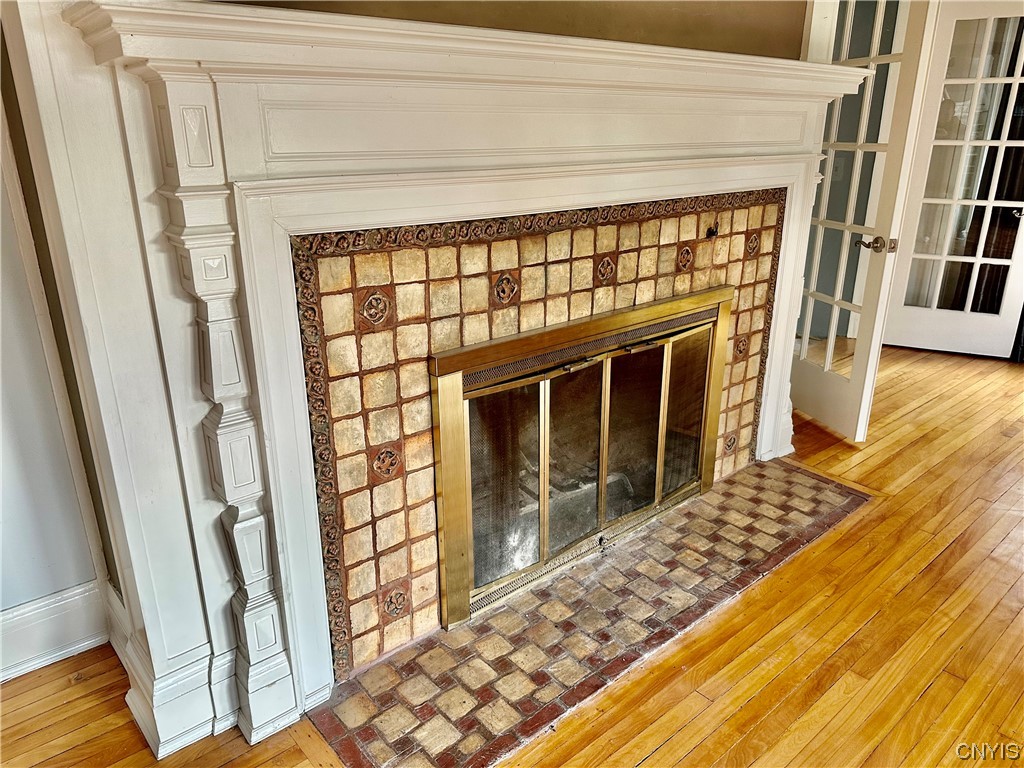 202 Sedgwick Drive Syracuse, NY 13203 - Photo 7 of 39