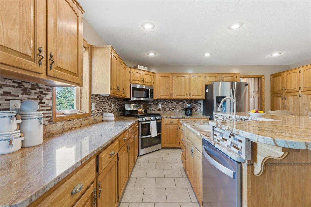 17892 Impala Path Lakeville, MN 55044 - Photo 4 of 75