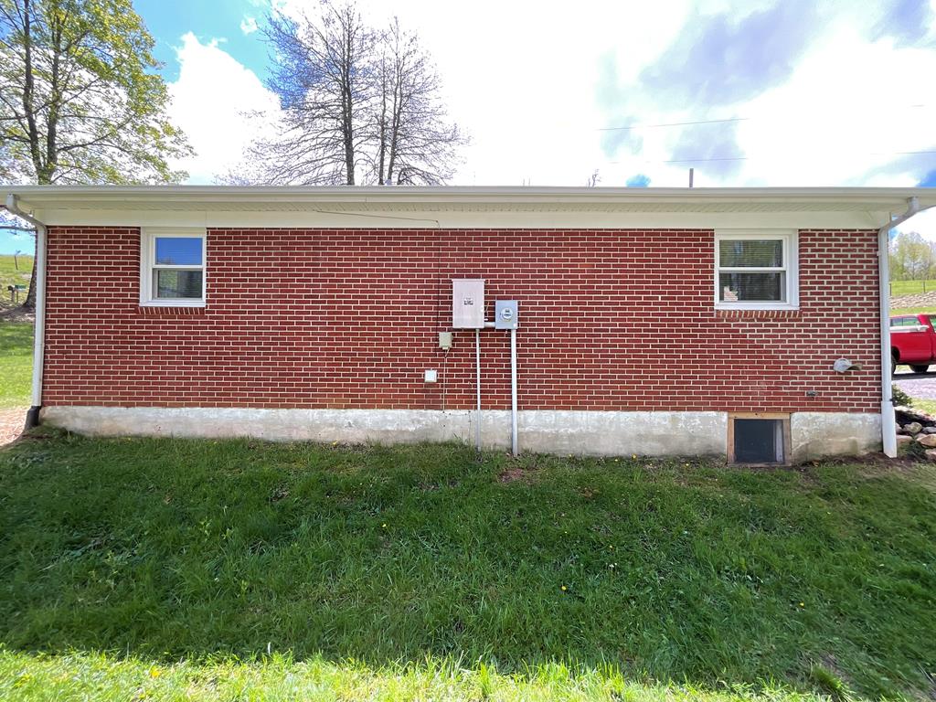 347 Stonewall Road Fancy Gap, VA 24328 - Photo 44 of 49 Gallery Image 44