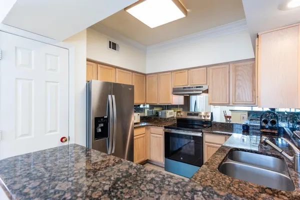 $282,900 | 3777 Peachtree Road Northeast, Unit 1007, Brookhaven, GA 30319