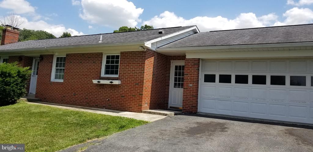 6235 Quinn Road Frederick, MD 21701 - Photo 3 of 15 Gallery Image 3