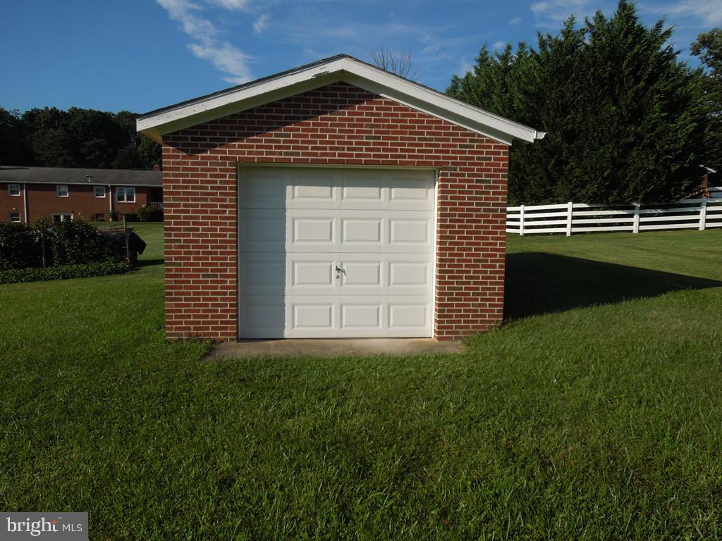 6235 Quinn Road Frederick, MD 21701 - Photo 10 of 15 Gallery Image 10