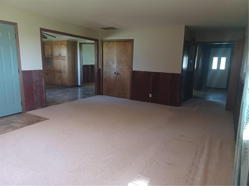 396 Valley Road Bronson, KS 66716 - Photo 12 of 29
