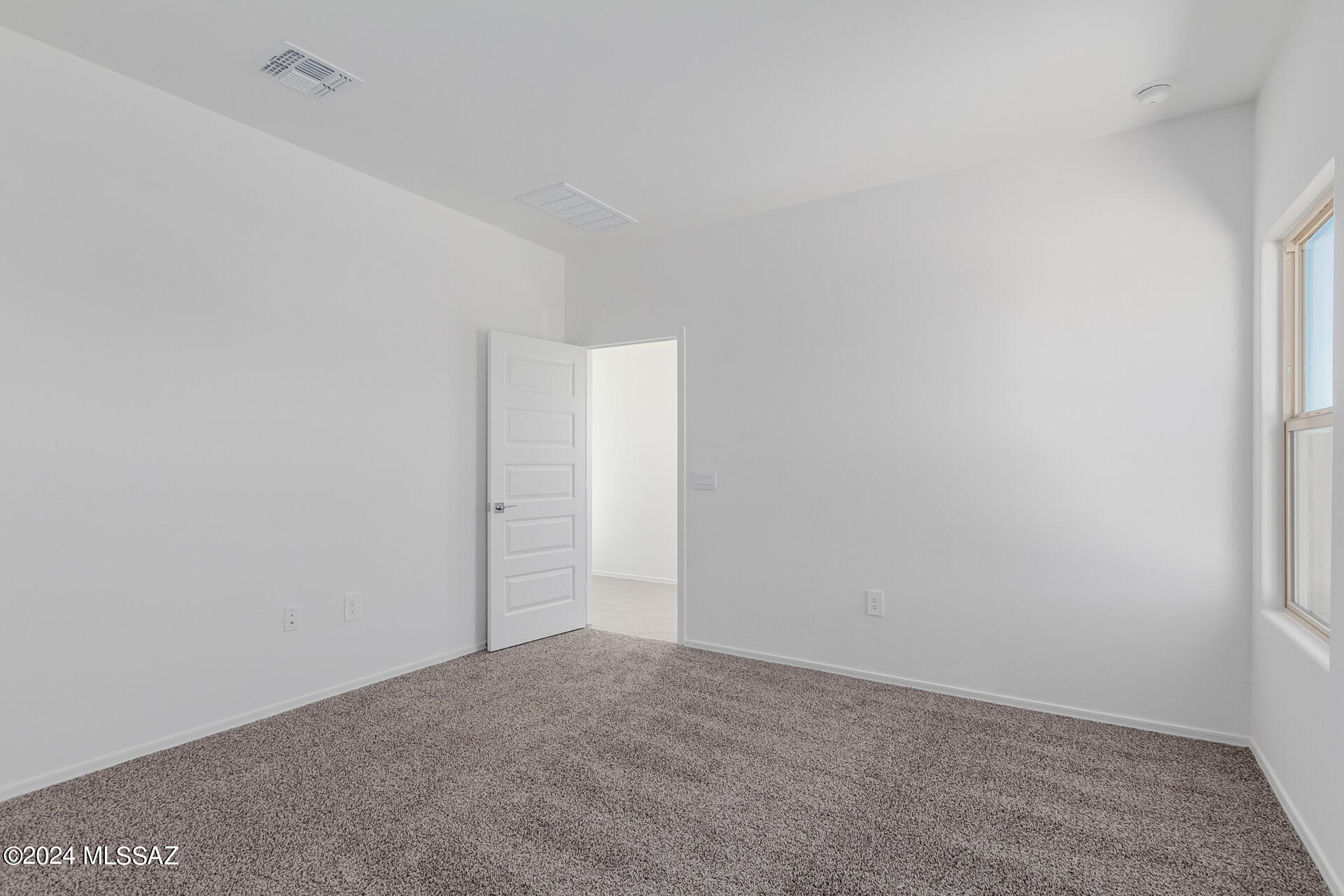 9970 North Cascalote Lane Marana, AZ 85653 - Photo 16 of 47 Diana H30D Model Interior H30D* Photos/Digital Renderings are of a Diana home, from another location and are for illustration purposes only. Interior packages, exterior elevation, color, and structural options may vary. Home is under construction. Furnishings and decorative items not included with home purchase. *