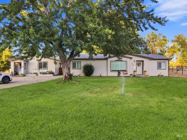 $679,500 | 4940 West South Slope Road, Emmett, ID 83617