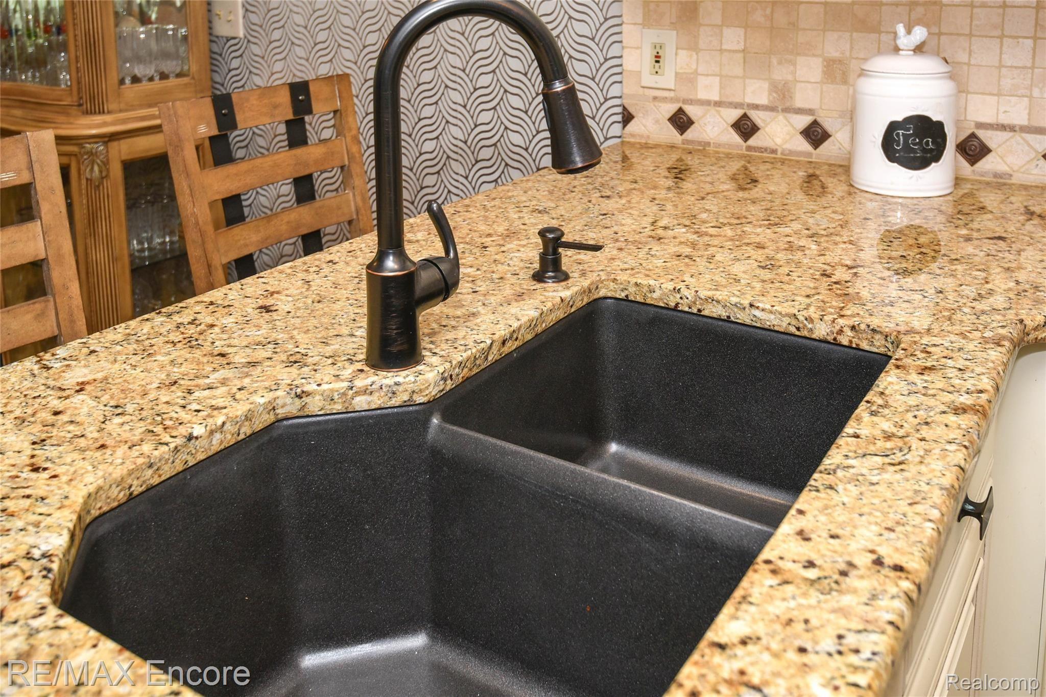 6274 Washburn Road Goodrich, MI 48438 - Photo 33 of 96 Kitchen (21).jpg