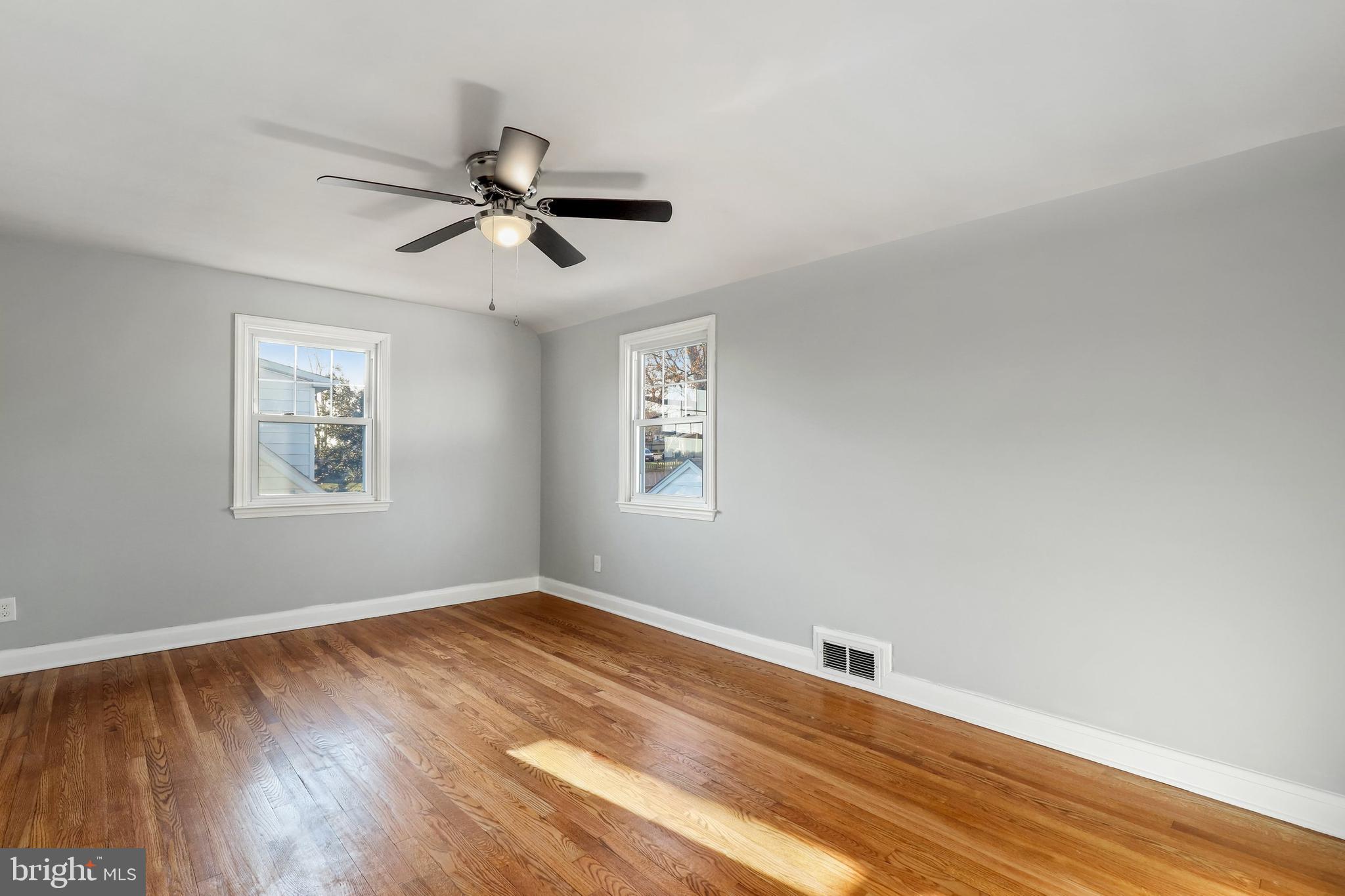 5550 Gayland Road Baltimore, MD 21227 - Photo 12 of 28