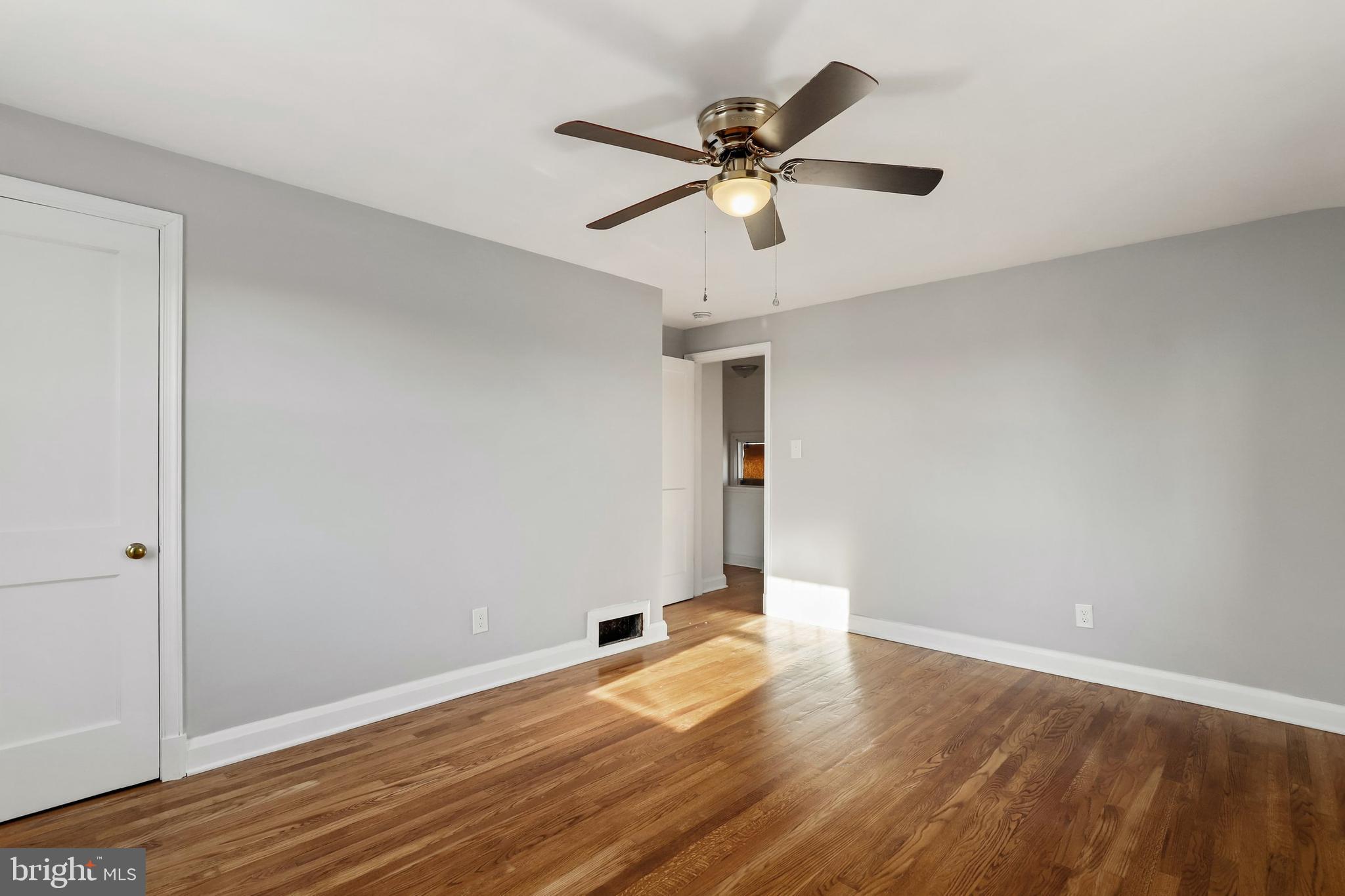 5550 Gayland Road Baltimore, MD 21227 - Photo 15 of 28