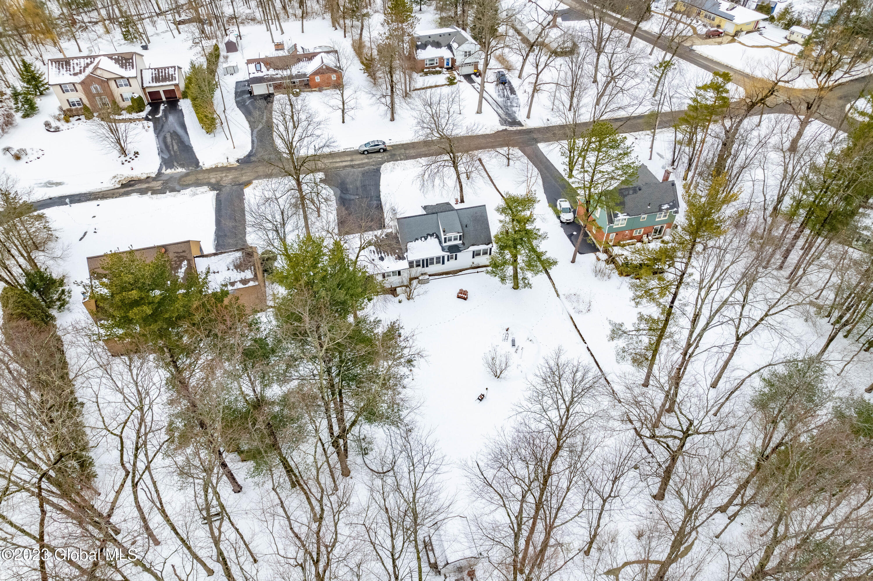 910 Mohegan Road Niskayuna, NY 12309 - Photo 43 of 48 DJI_0714-HDR