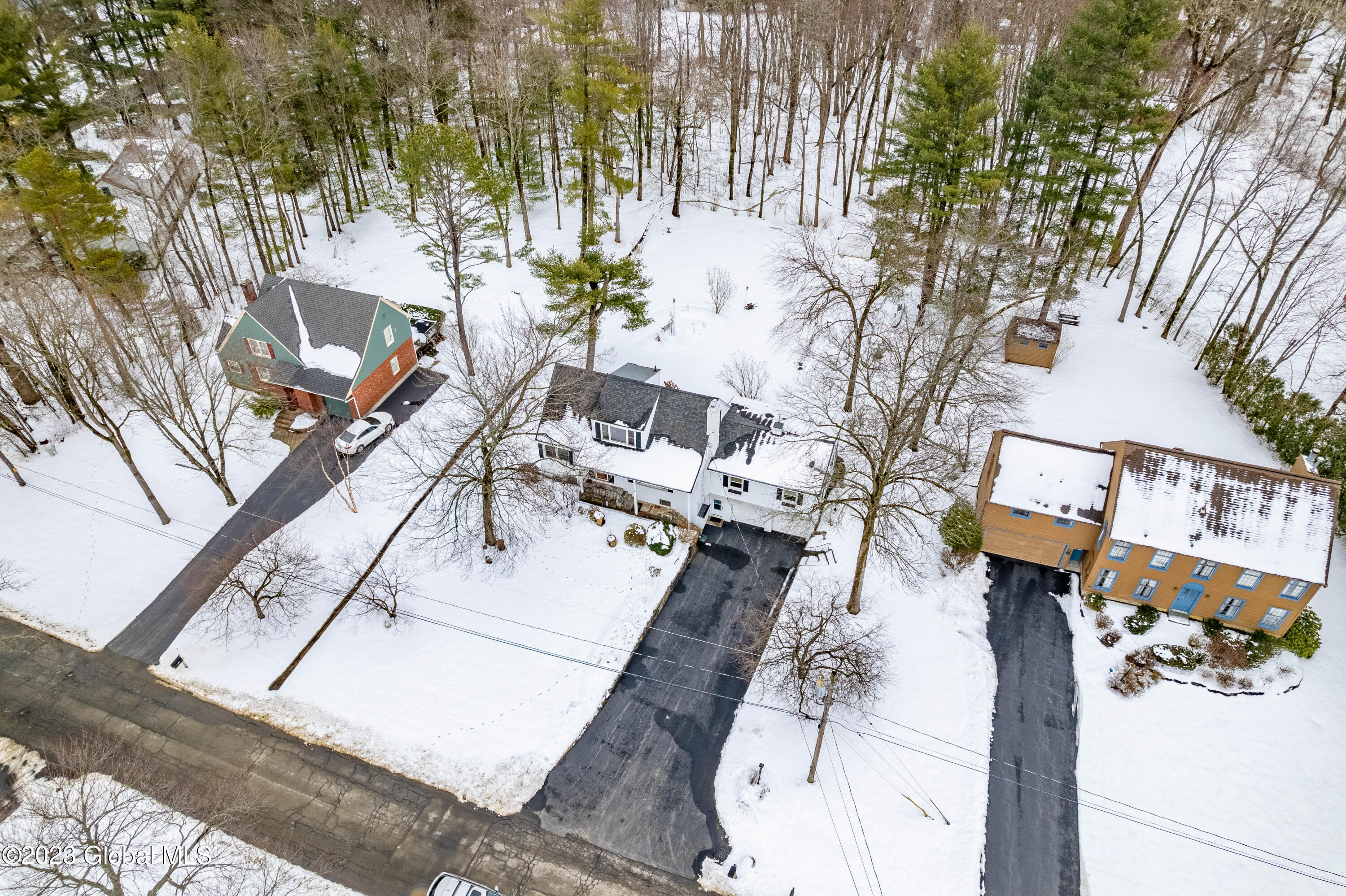 910 Mohegan Road Niskayuna, NY 12309 - Photo 46 of 48 DJI_0729-HDR