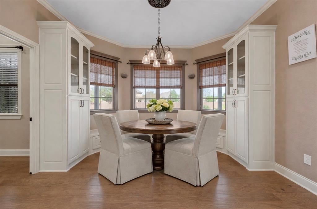 529 Perry Lane Robinson, TX 76706 - Photo 11 of 32 Virtually staged.