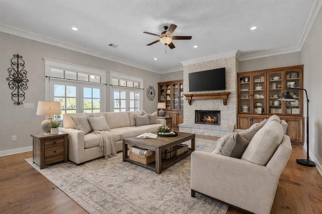 529 Perry Lane Robinson, TX 76706 - Photo 5 of 32 Virtually staged.