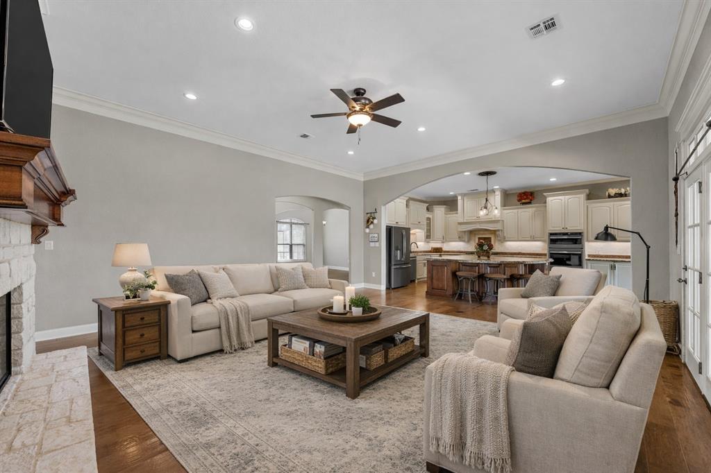 529 Perry Lane Robinson, TX 76706 - Photo 6 of 32 Virtually staged.