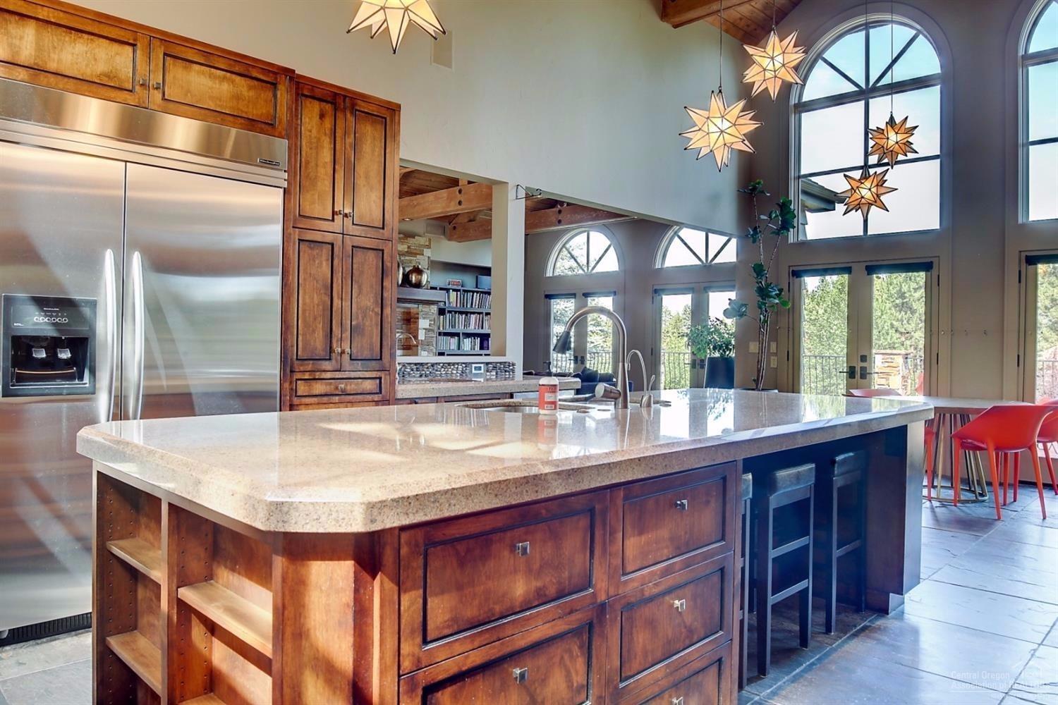 20131 Archie Briggs Road Bend, OR 97703 - Photo 6 of 25 Gallery Image 6