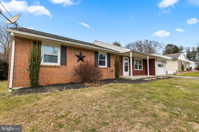 $269,900 | 229 Circle Drive, Quarryville, PA 17566