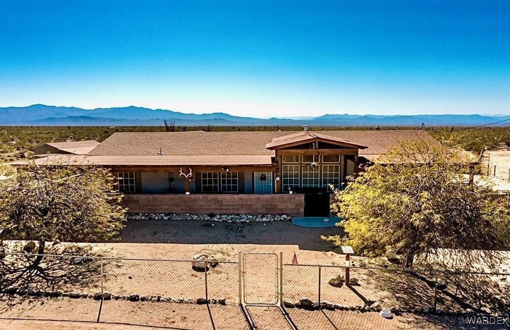 15405 South Custer Road Yucca, AZ 86438 - Photo 1 of 82 Front of Structure