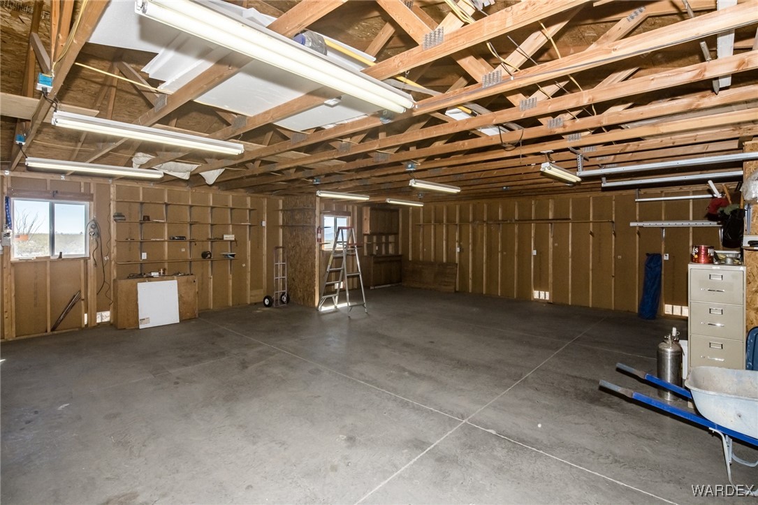 15405 South Custer Road Yucca, AZ 86438 - Photo 50 of 82 Garage
