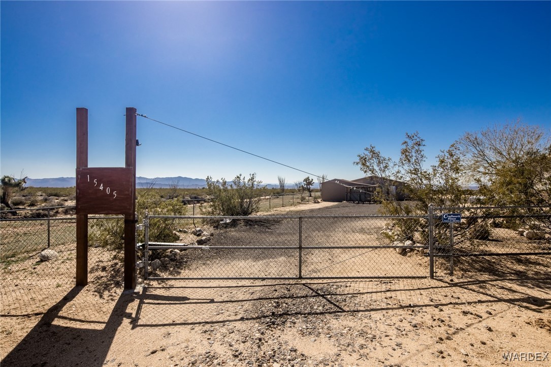 15405 South Custer Road Yucca, AZ 86438 - Photo 54 of 82 Yard