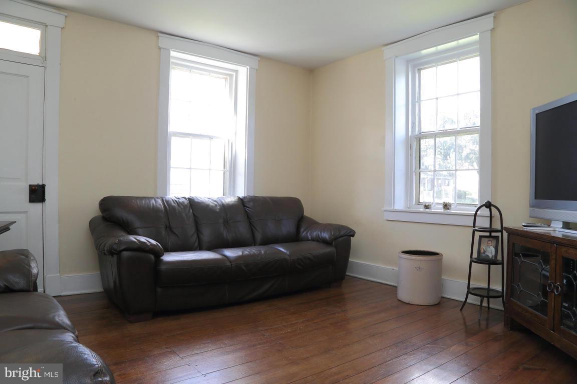 1721 Lampeter Road Lancaster, PA 17602 - Photo 8 of 20 Gallery Image 8