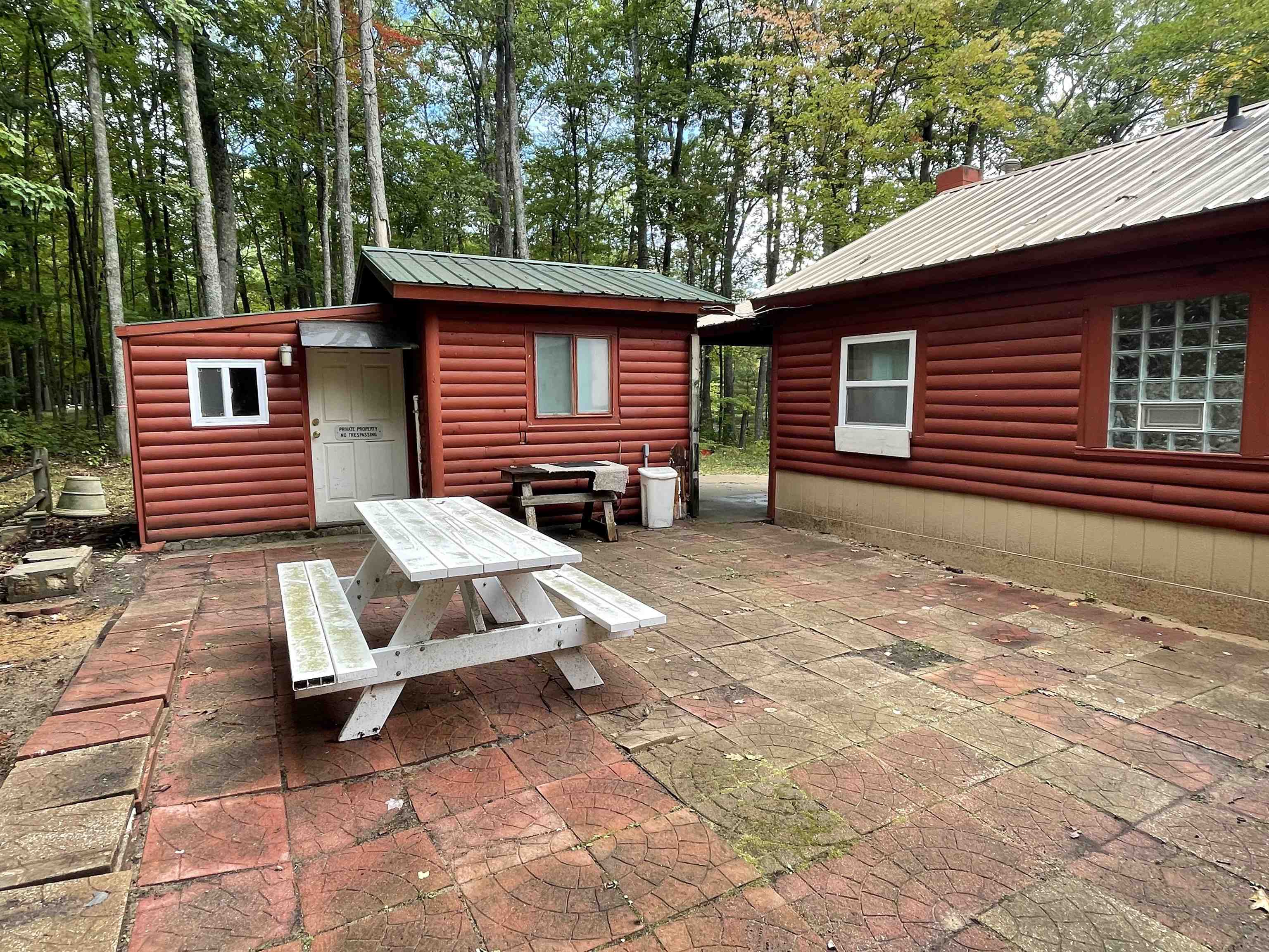 487 Abbott Road Rose City, MI 48654 - Photo 8 of 19 1905358-7.JPG