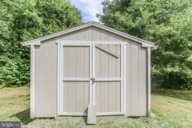 $2,695 | 1623 Lafayette Boulevard, Fredericksburg, VA 22401