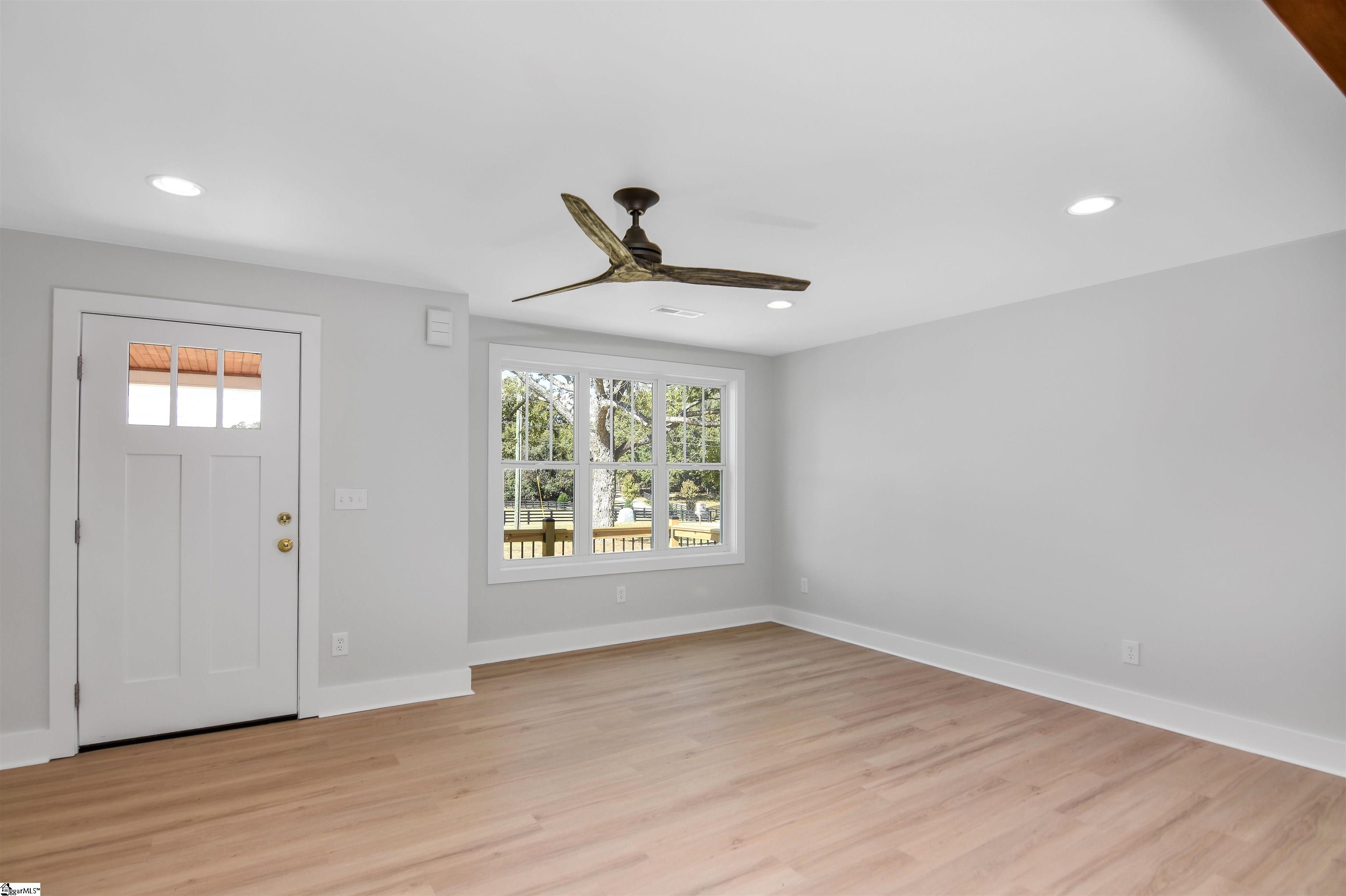 309 Hillside Church Road Fountain Inn, SC 29644 - Photo 13 of 44 Gallery Image 13