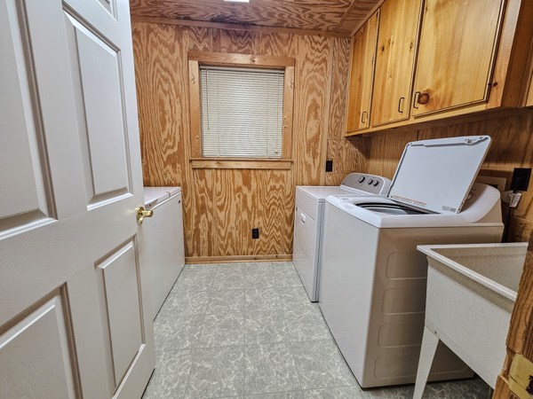 1705 Homer Wright Road Talking Rock, GA 30175 - Photo 63 of 98 a utility room with a sink a washer and dryer
