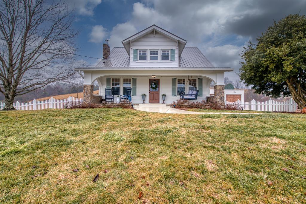 19069 Lake Road Abingdon, VA 24211 - Photo 1 of 52 Gallery Image 1