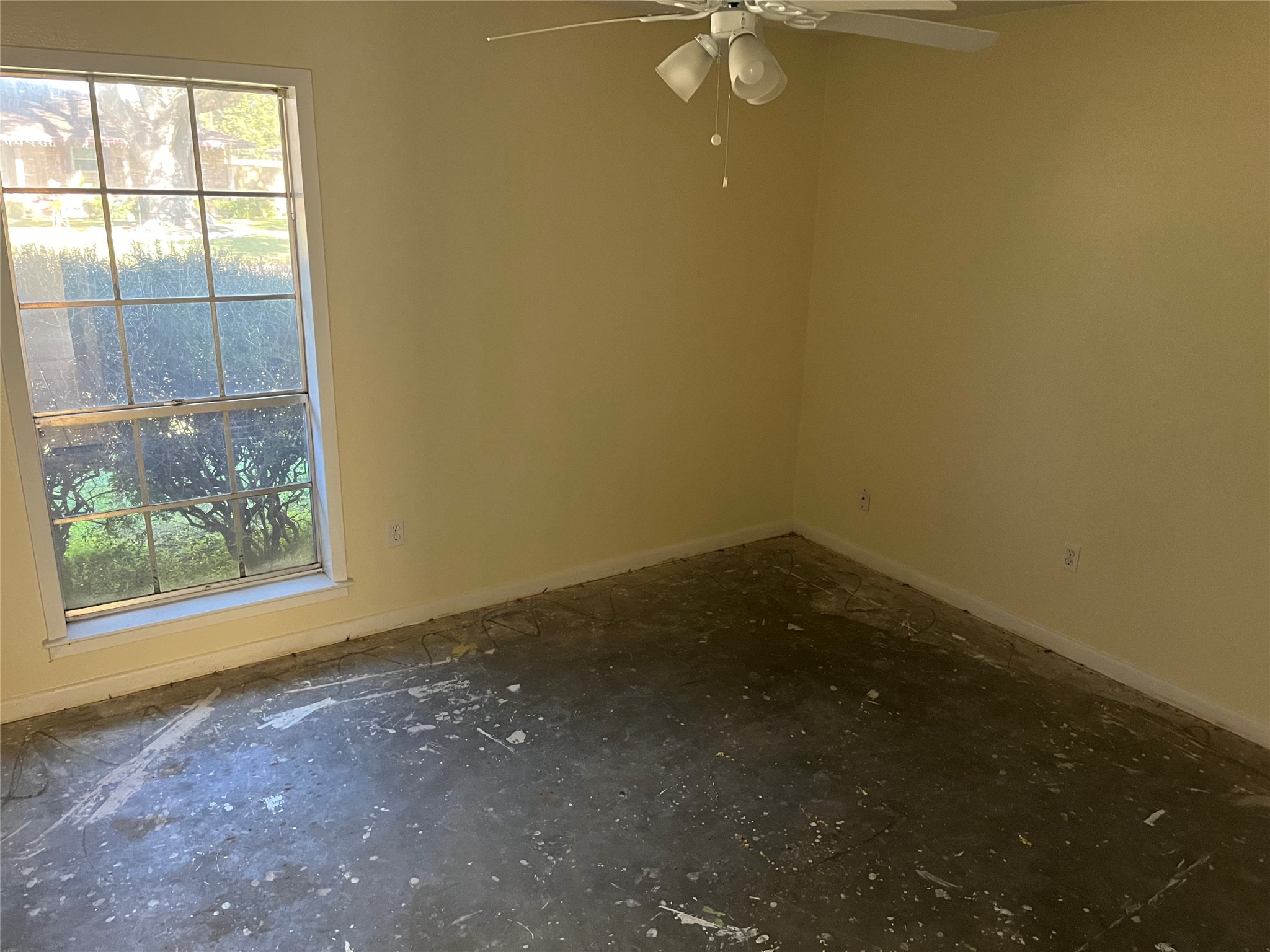 305 Leonard Street Angleton, TX 77515 - Photo 6 of 12