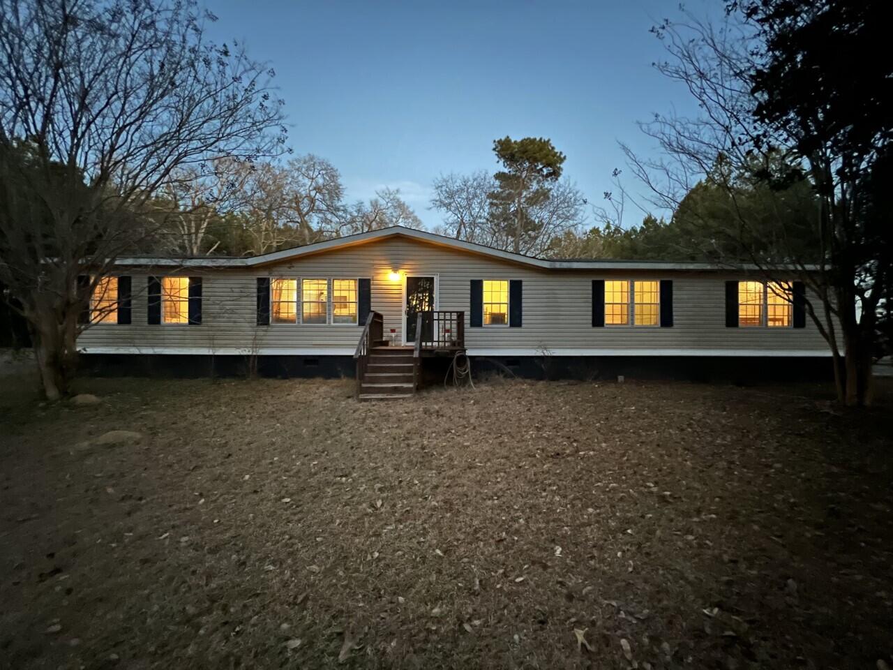 2139 2 Sisters Ferry Road Estill, SC 29918 - Photo 1 of 11 thumbnail_IMG_5096