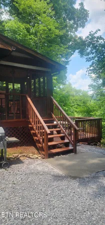 $435,000 | 7116 East Lamar Alexander Parkway, Townsend, TN 37882