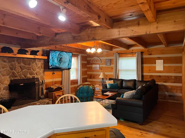 $435,000 | 7116 East Lamar Alexander Parkway, Townsend, TN 37882