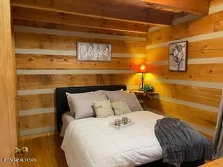 $435,000 | 7116 East Lamar Alexander Parkway, Townsend, TN 37882