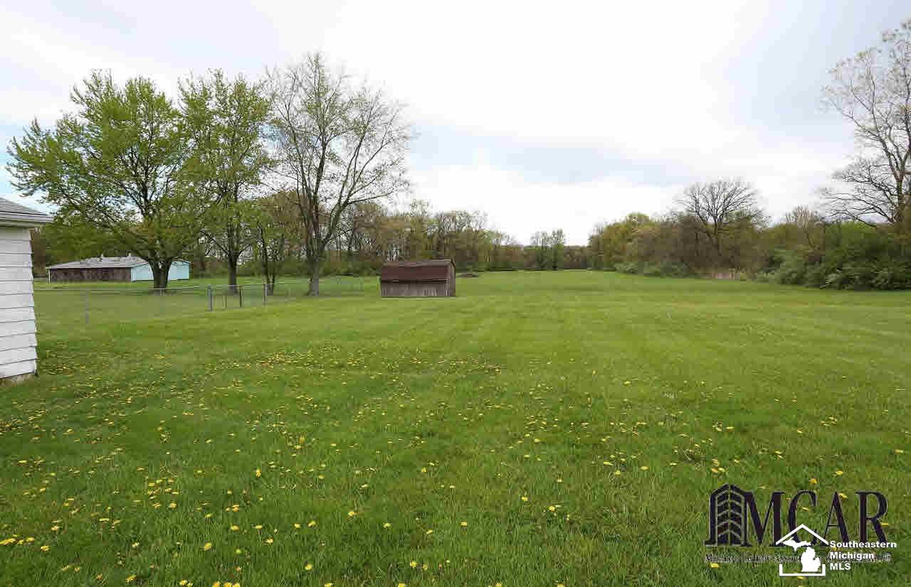 2400 Lasalle Road Monroe, MI 48162 - Photo 4 of 22