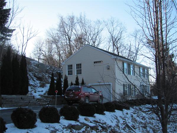 48 Fenwood Road Worcester, MA 01604 - Photo 3 of 30 Gallery Image 3