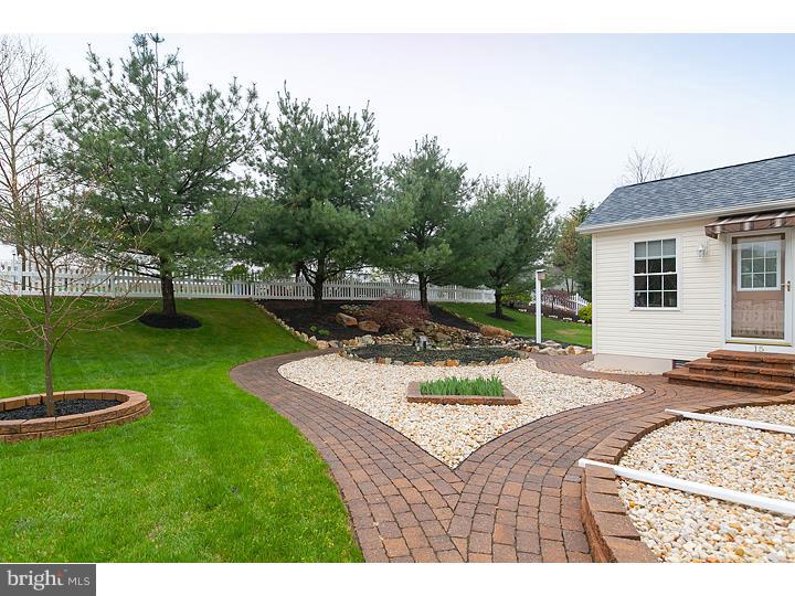 15 Clover Ridge Drive Mickleton, NJ 08056 - Photo 4 of 22 Exterior Back