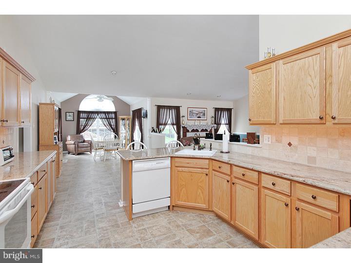 15 Clover Ridge Drive Mickleton, NJ 08056 - Photo 10 of 22 Kitchen