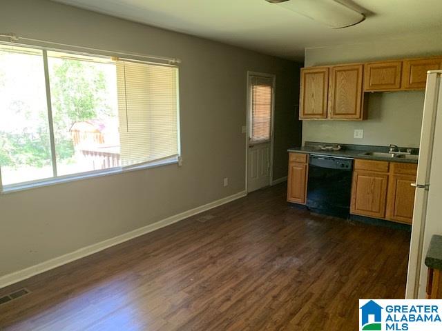 916 Edwards Lake Road Birmingham, AL 35235 - Photo 3 of 11