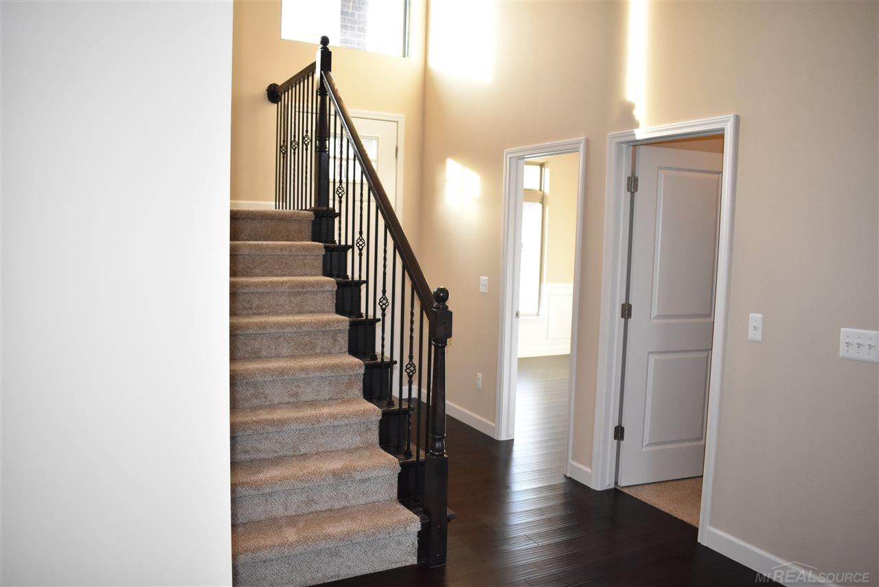 54750 Ridge Road New Baltimore, MI 48047 - Photo 13 of 25