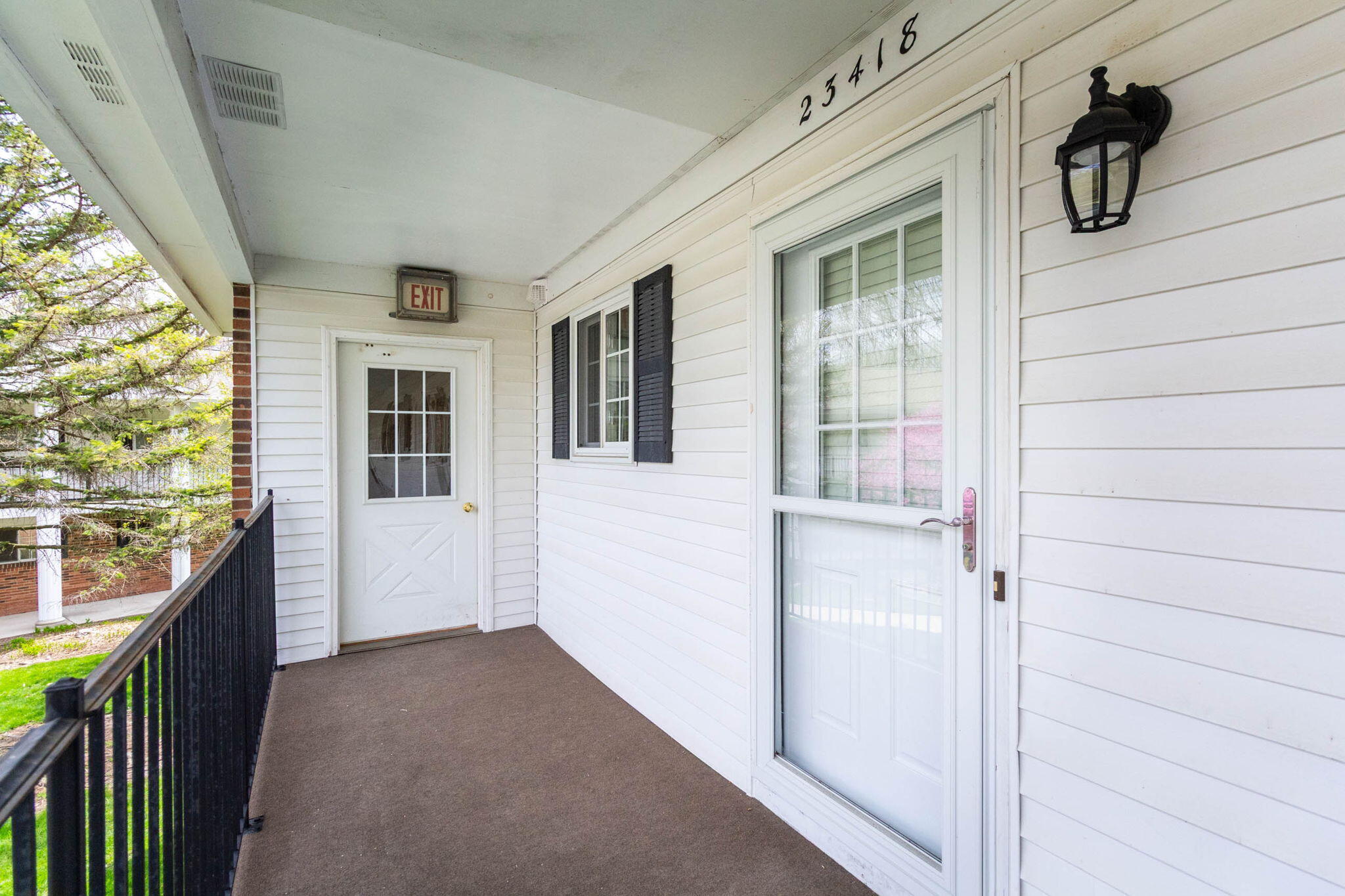 23418 Middlebelt Road, Unit 10 Farmington, MI 48336 - Photo 6 of 25 Exit to Main Level
