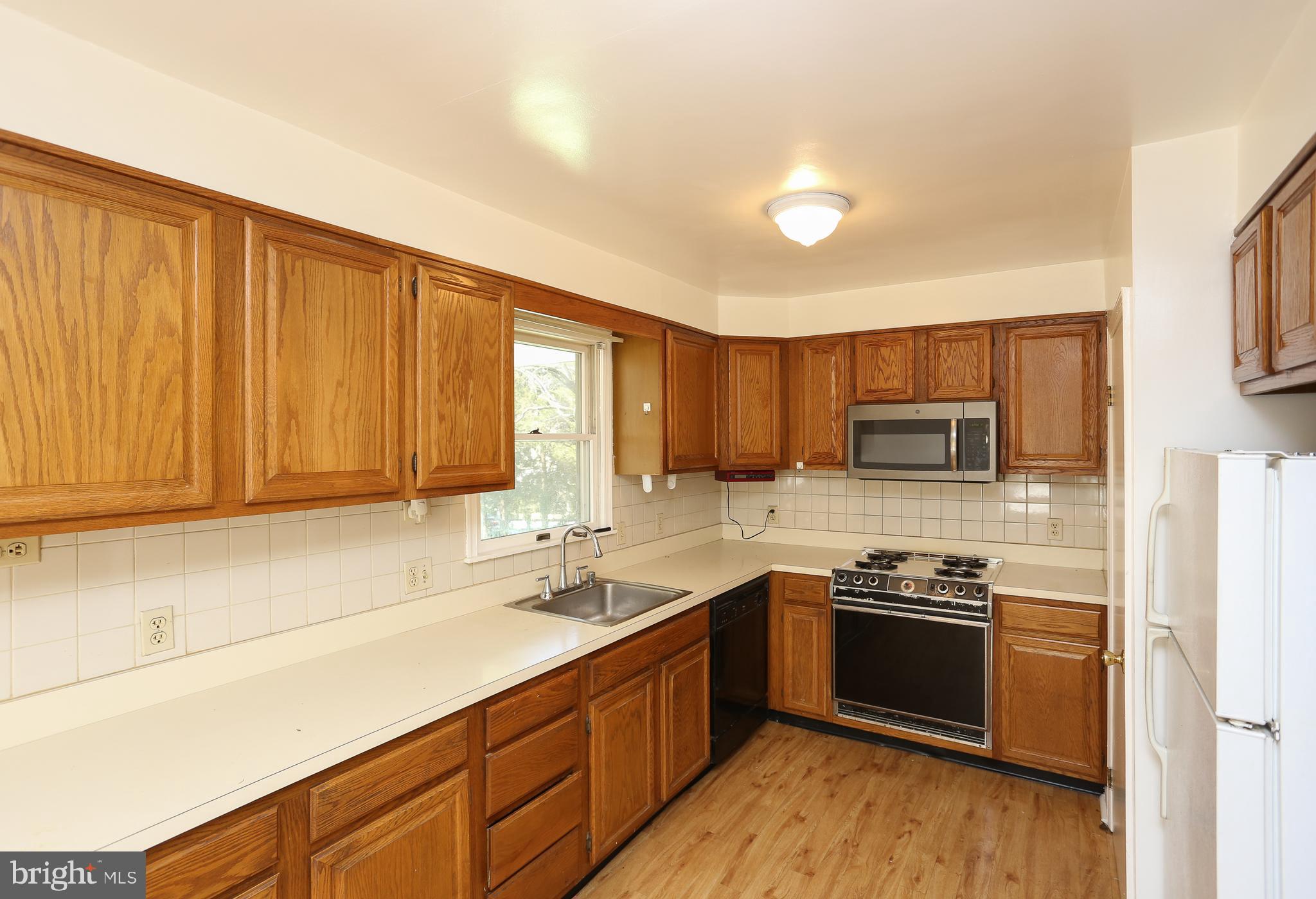 1114 Haverhill Road Baltimore, MD 21229 - Photo 20 of 32 Gallery Image 20
