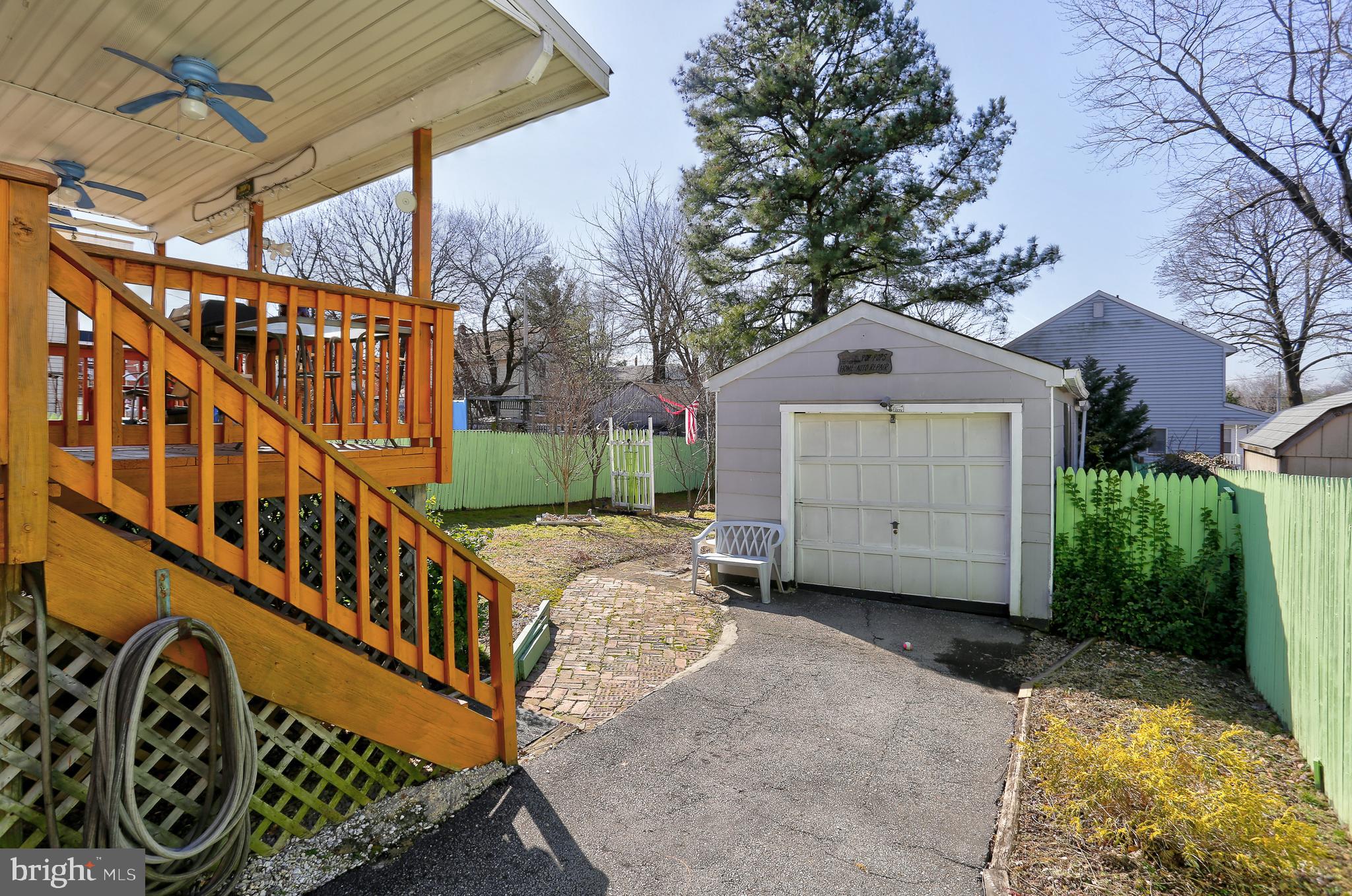 1114 Haverhill Road Baltimore, MD 21229 - Photo 5 of 32 Gallery Image 5