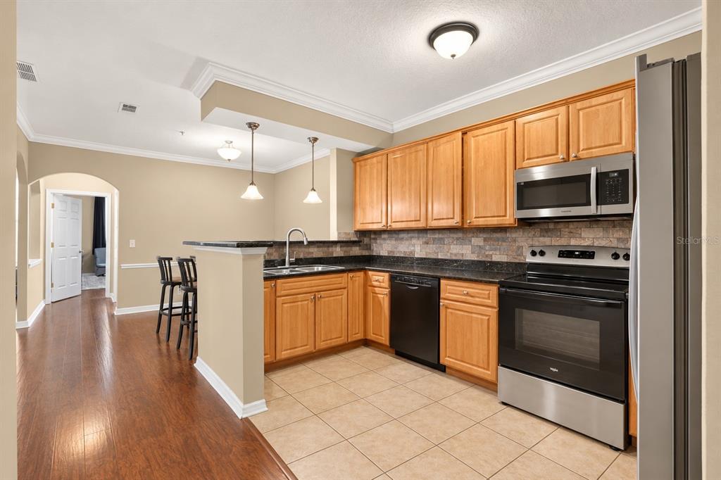 1257 Southwest 9th Road, Unit 208 Gainesville, FL 32601 - Photo 5 of 19 Gallery Image 5