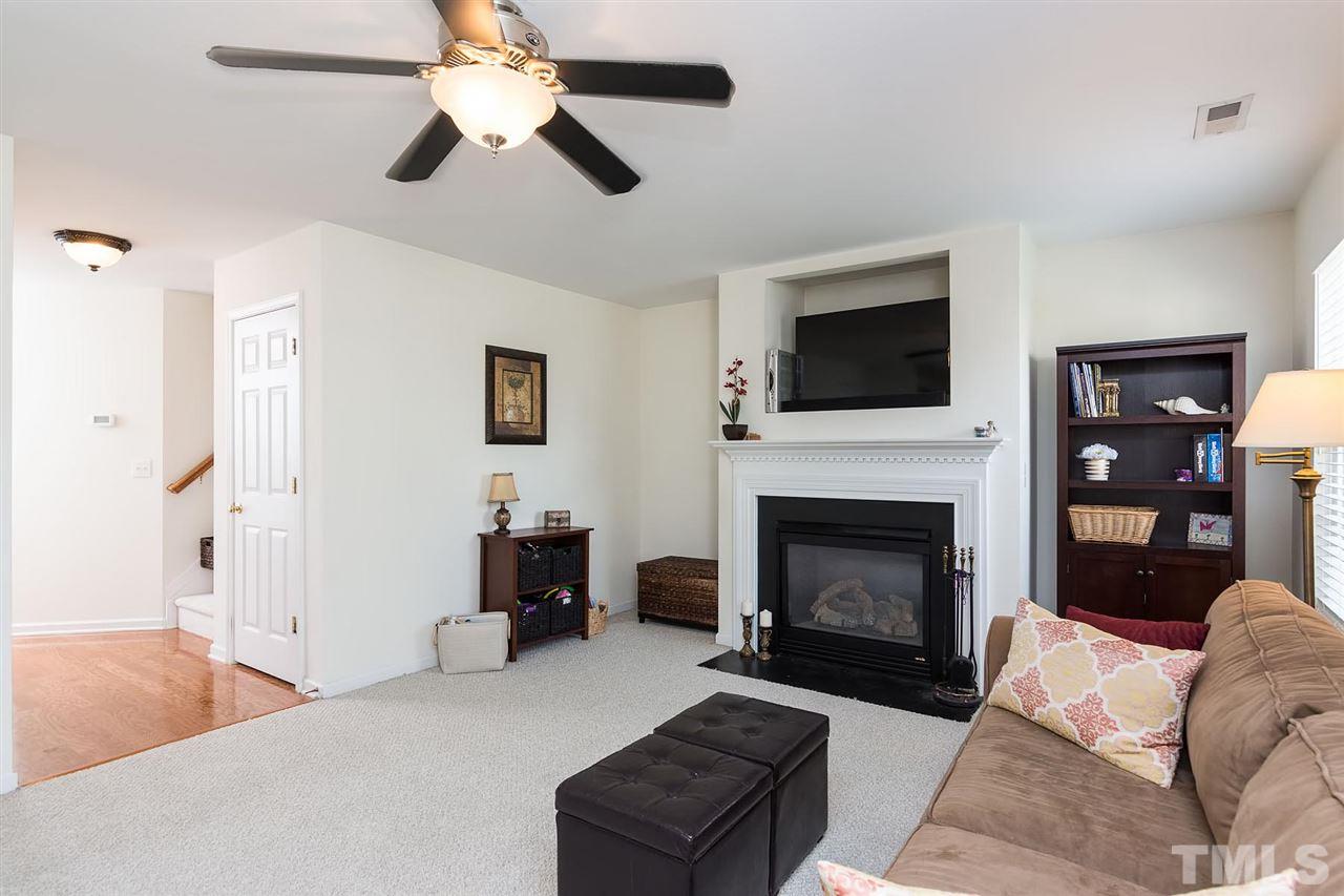 829 Stackhurst Way Wake Forest, NC 27587 - Photo 4 of 19 Gallery Image 4
